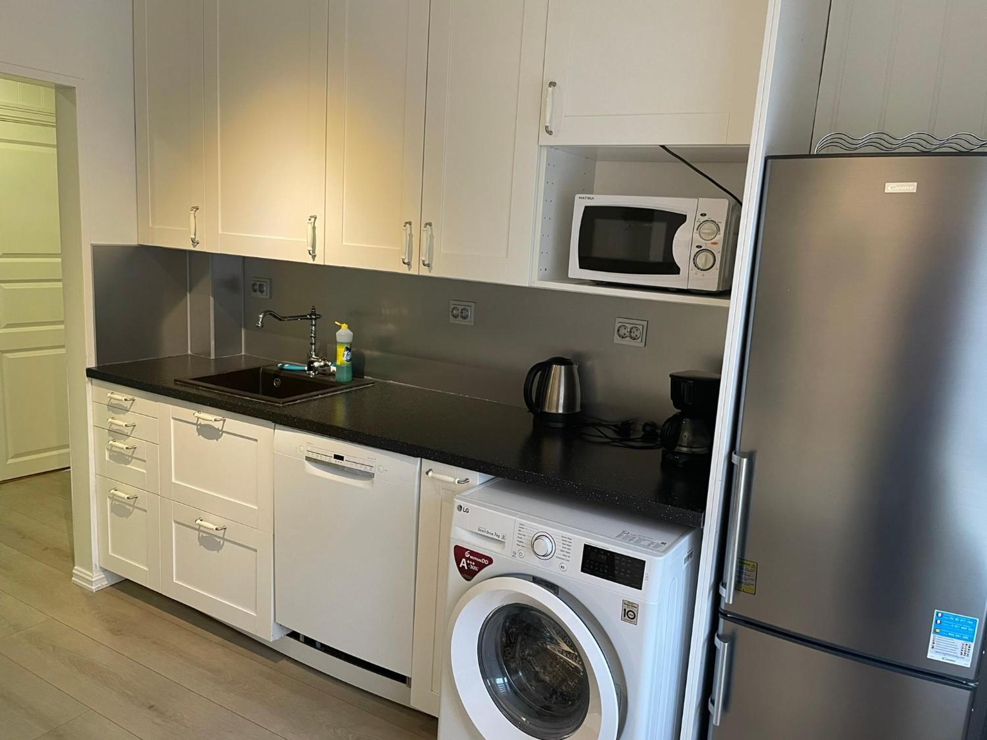 Centrally Located Apartment With 2 Bedrooms And Free Parking Tromsø Exterior foto